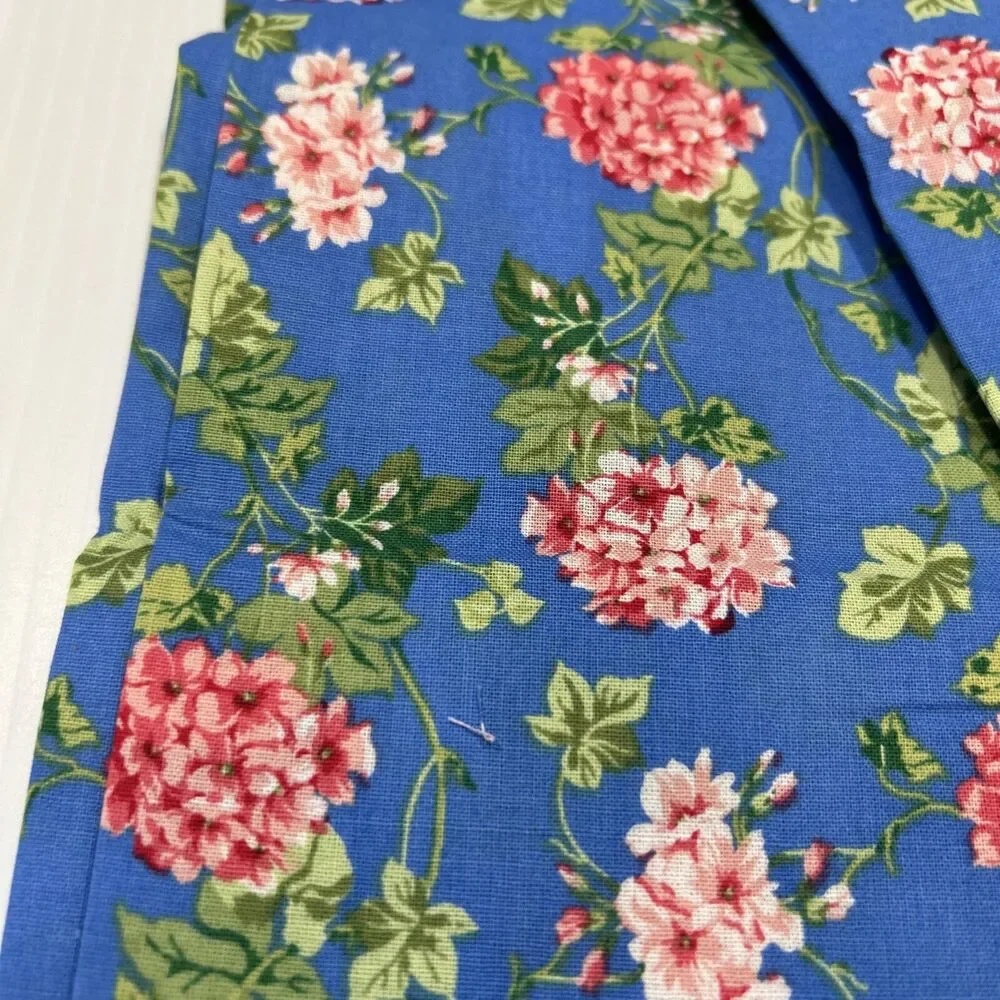 Waverly Inspirations Floral Blue Cotton Quilting Fabric Crafts 44